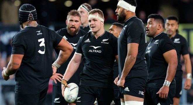 Después de que una carta inusual pone al rugby de Nueva Zelanda en crisis, todos los jugadores negros se rebelan y amenazan el rugby de Nueva Zelanda
